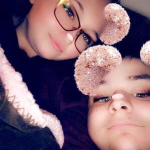 Meet your Posher, Anneliese